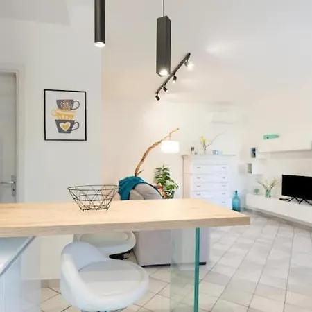 Acquamarina Holiday home *